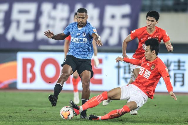 米兰门将迈尼昂在国家队受伤 养伤1月将错过对切尔西